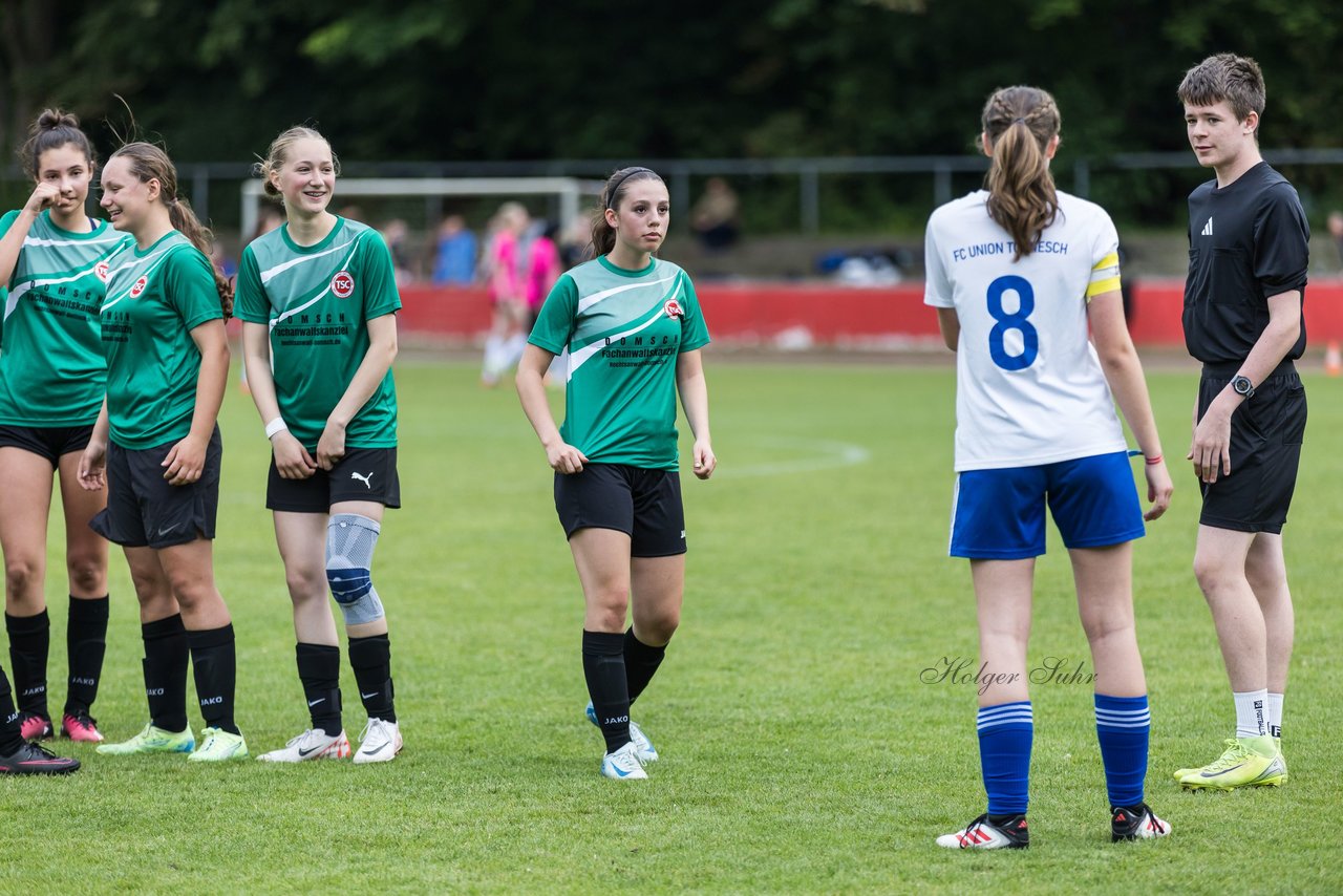 Bild 301 - Loewinnen Cup